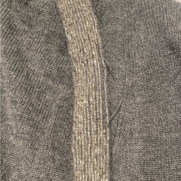 Serena van der Woodsen’s Robert Rodriguez Gray Cashmere Sweater Vest Beaded - Picture 8 of 8